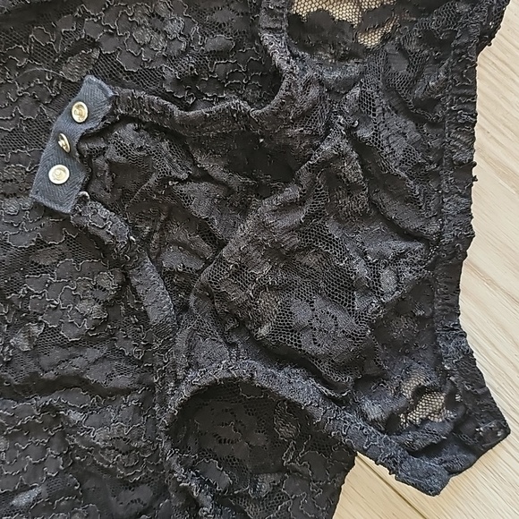 Vintage Jonden Romantic Goth Black Floral Lace Shortsleeve Bodysuit Small - Picture 15 of 16